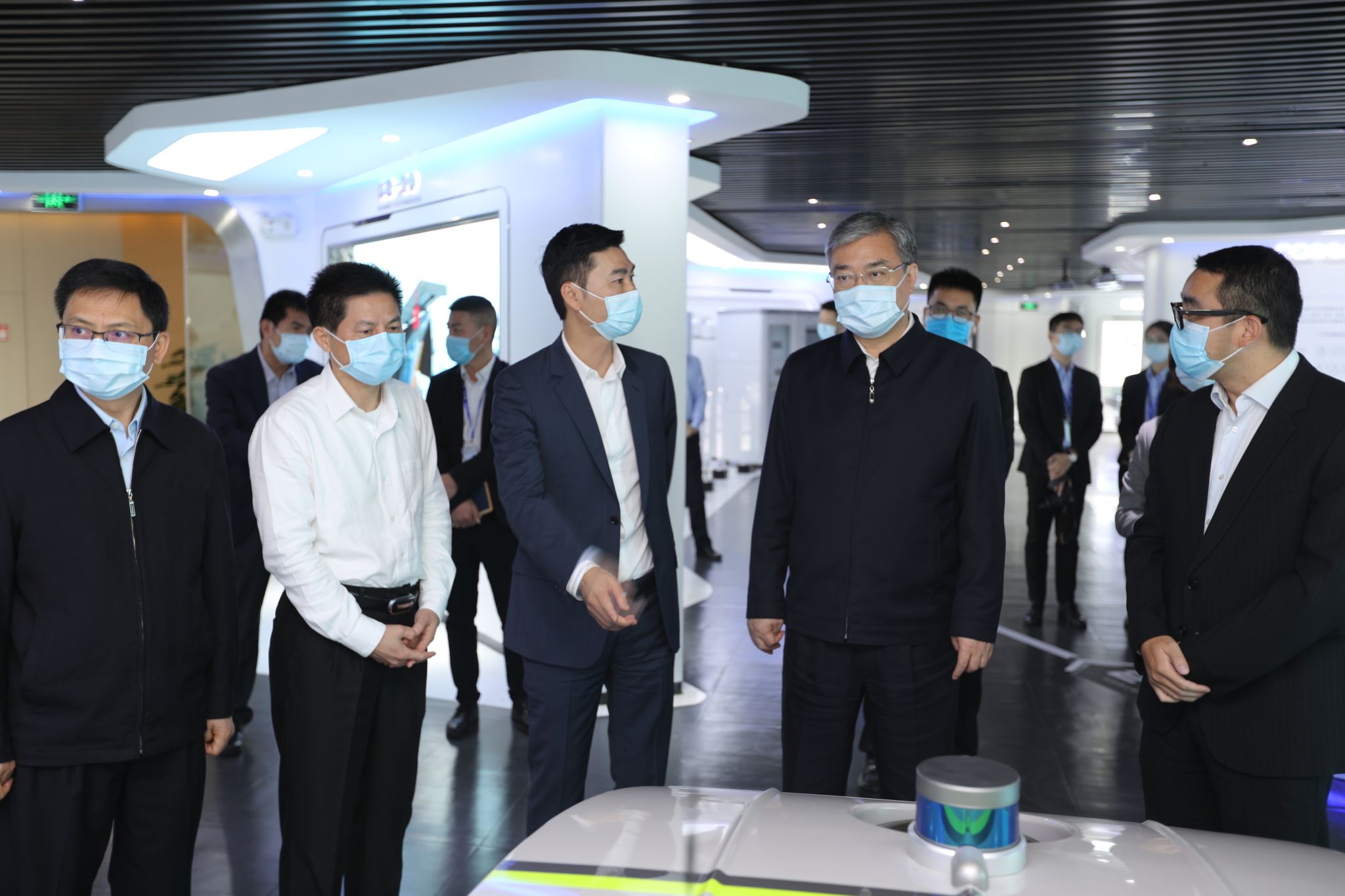 佛山市委书记鲁毅调研710公海寰宇环境，鼓励企业再接再厉创新高