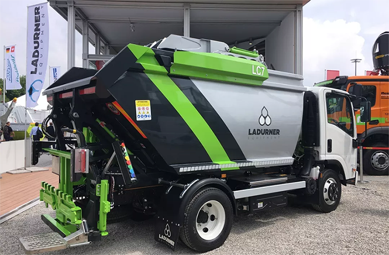 710公海寰宇中联环境装备出口意大利，进军海外环卫市场